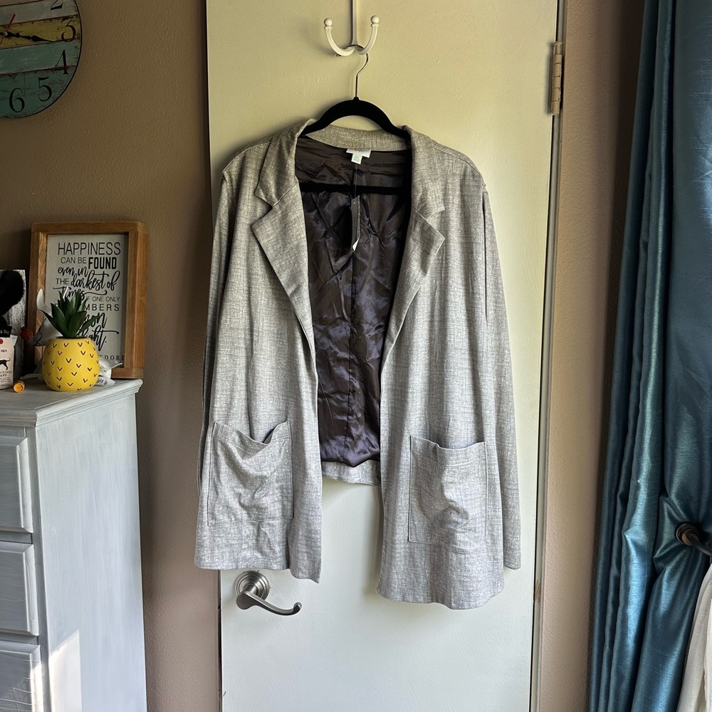 Women's Taupe and White Blazer